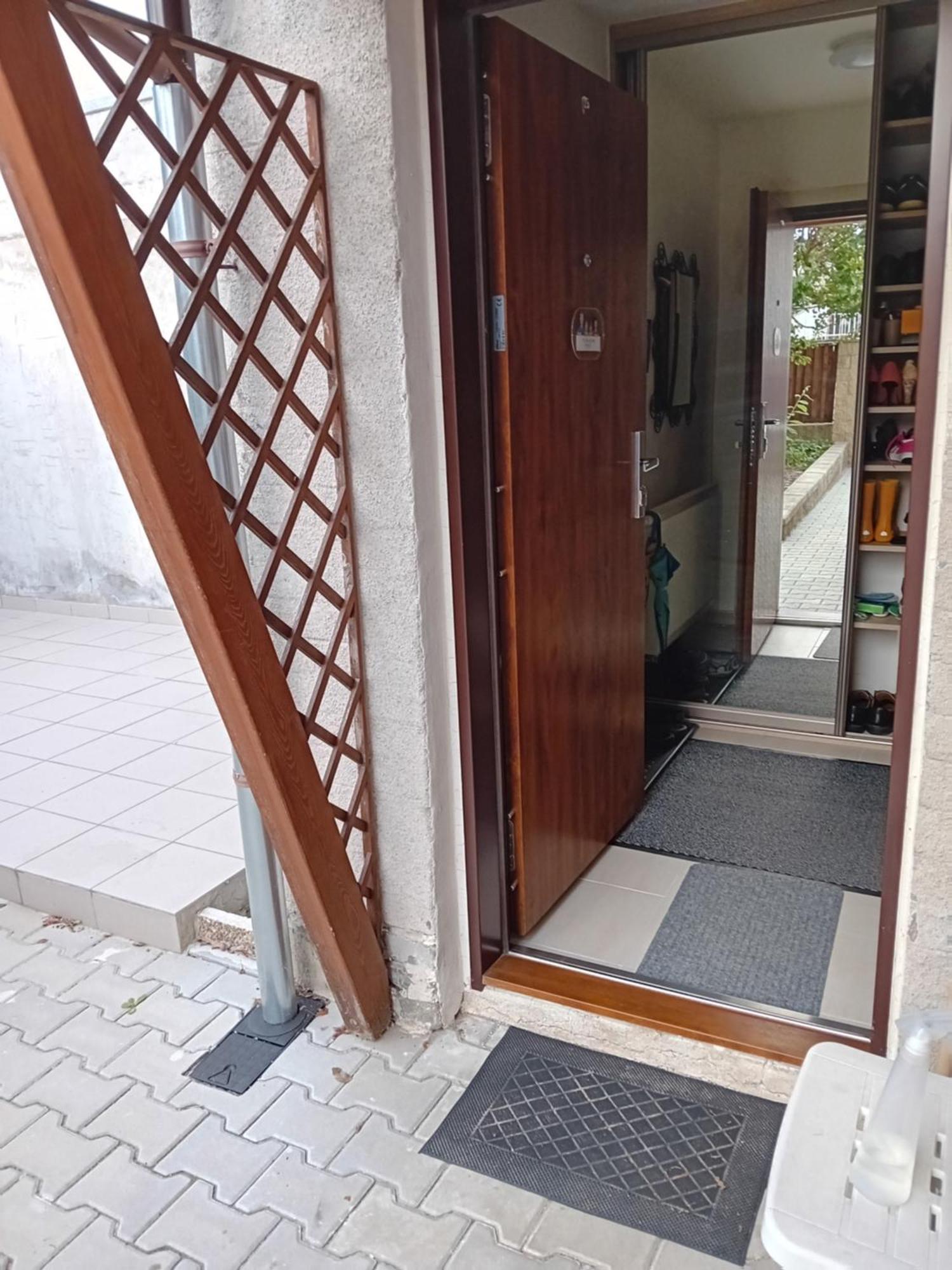 Na Bile Hore Homestay Prague